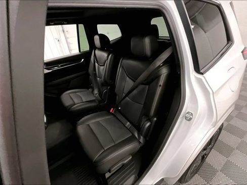 Used 2024 Cadillac XT6 Sport w/ Technology Package AWD/4WD image 25