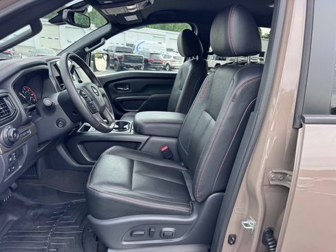Used 2022 Nissan Titan PRO-4X w/ Pro-4x Convenience Package AWD/4WD image 20