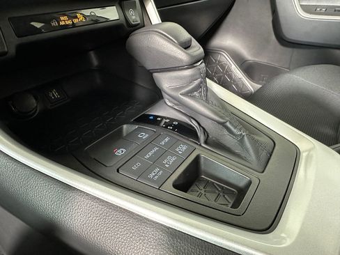 Used 2025 Toyota RAV4 LE image 16