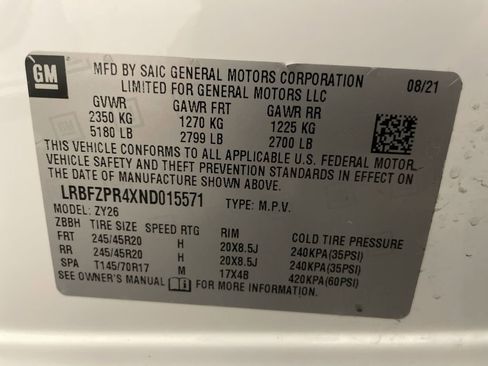 Used 2022 Buick Envision Essence w/ Technology Package II AWD/4WD image 29