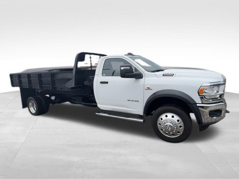 Used 2024 RAM 5500 SLT w/ Quick Order Package 2YG SLT AWD/4WD image 3