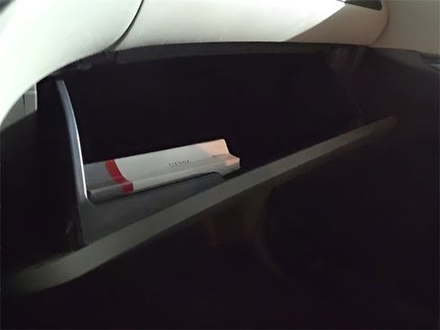 Used 2011 Toyota Sienna LE image 33