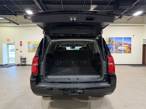 Used 2018 Chevrolet Suburban LT AWD/4WD image 21