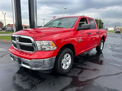 Used 2022 RAM 1500 Classic SLT image 8