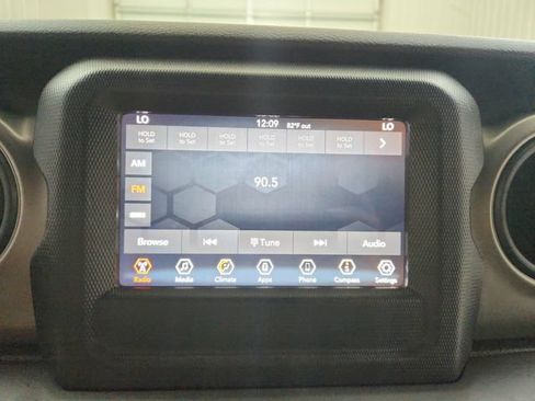 Used 2020 Jeep Wrangler Unlimited Sport S AWD/4WD image 25