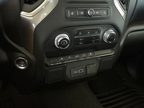 New 2025 GMC Sierra 1500 Pro w/ Graphite Edition image 18