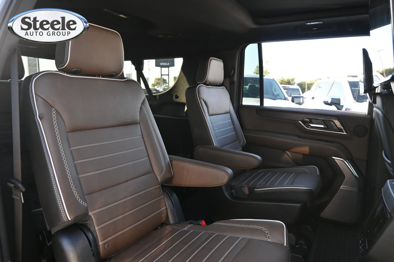 New 2026 GMC Yukon XL Denali Ultimate AWD/4WD image 25