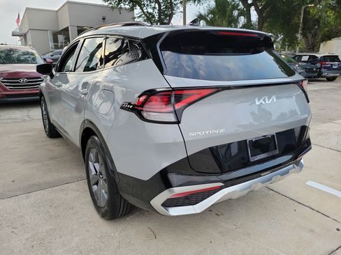 Used 2025 Kia Sportage SX FWD image 2