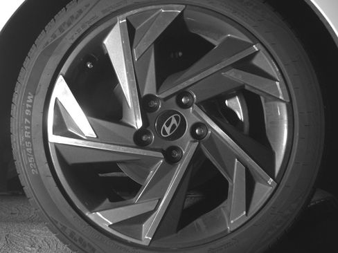 Used 2025 Hyundai Elantra SEL image 13