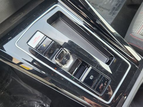 Used 2024 Volkswagen GTI S image 10