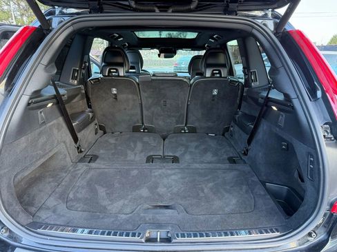 Used 2017 Volvo XC90 T6 R-Design w/ Vision Package image 13