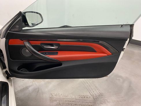 Used 2015 BMW M4 Coupe w/ Executive Package RWD image 37