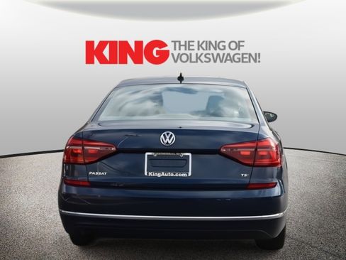 Used 2019 Volkswagen Passat 2.0T Wolfsburg image 4