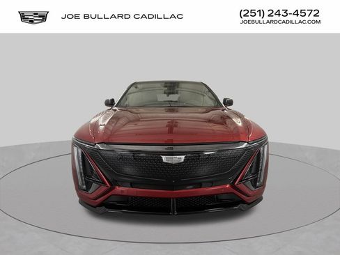 New 2026 Cadillac Lyriq V w/ LPO, Floor Liner Package AWD/4WD image 11