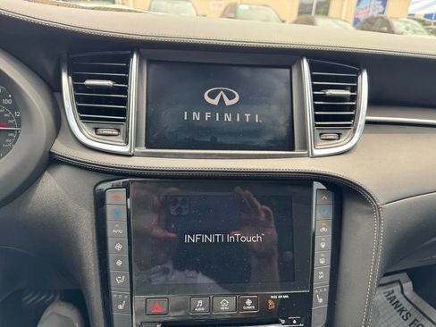 Used 2023 INFINITI QX50 Luxe AWD/4WD image 17