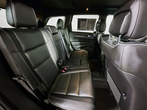 Used 2021 Jeep Grand Cherokee Overland image 11