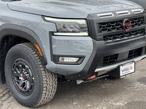 New 2026 Nissan Frontier PRO-4X w/ Pro-4x Convenience Package image 3