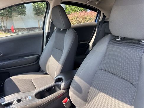 Certified 2022 Honda HR-V EX image 22
