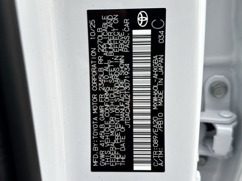 New 2026 Toyota Prius XLE image 28