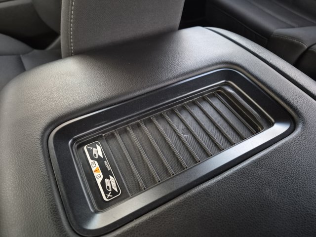 Used 2018 Chevrolet Silverado 1500 LT w/ All Star Edition AWD/4WD image 29