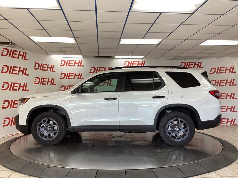 New 2026 Honda Pilot TrailSport image 4