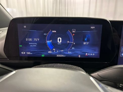 Used 2024 Chevrolet Blazer EV LT AWD/4WD image 16