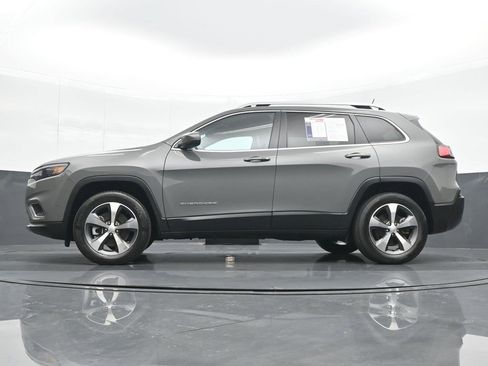 Used 2021 Jeep Cherokee Limited image 18
