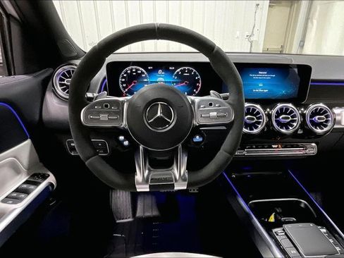 Used 2021 Mercedes-Benz GLB 35 AMG 4MATIC image 5