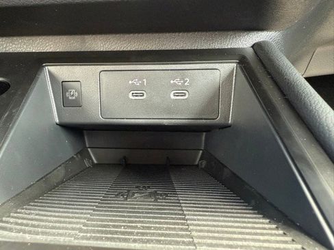 New 2025 Nissan Kicks SV image 28