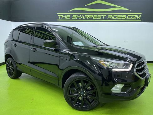 Used 2018 Ford Escape SE w/ SE Sport Appearance Package image 1