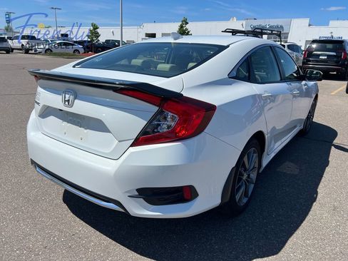 Used 2019 Honda Civic EX-L image 4