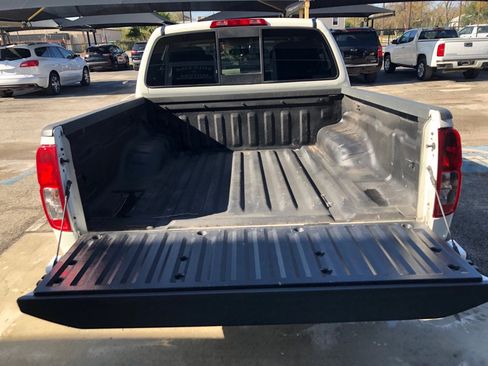 Used 2021 Nissan Frontier SV image 31