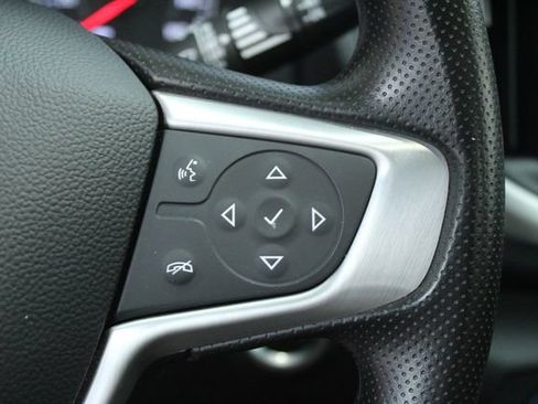 Used 2024 GMC Terrain SLE FWD image 17