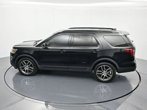 Used 2016 Ford Explorer Sport w/ Equipment Group 401A AWD/4WD image 36