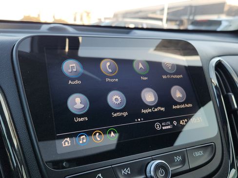 Used 2023 Chevrolet Equinox RS w/ RS Leather Package image 19