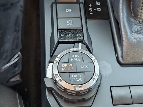 Certified 2024 Toyota Tacoma TRD Off-Road AWD/4WD image 16