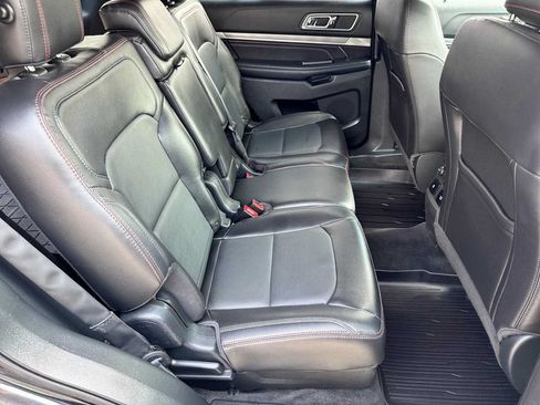 Used 2018 Ford Explorer Sport AWD/4WD image 19