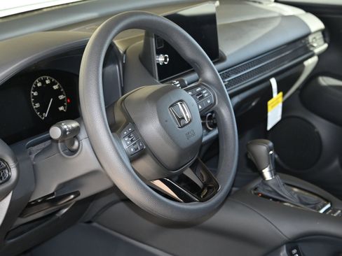 New 2026 Honda HR-V LX image 14