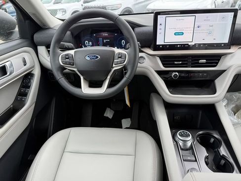 New 2026 Ford Explorer Active w/ Active Comfort Package image 14