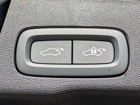 New 2026 Volvo XC60 B5 Plus w/ Protection Package Premier image 14