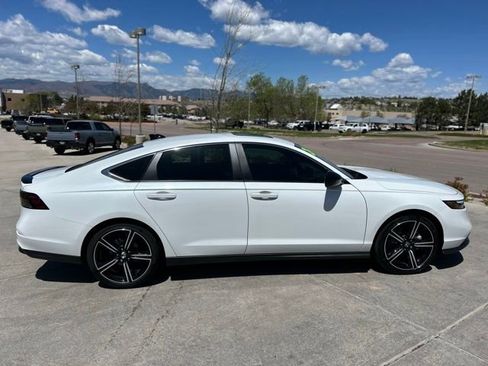 Used 2024 Honda Accord Sport image 10