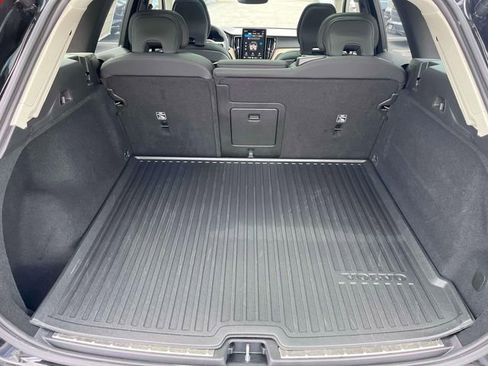 Used 2026 Volvo XC60 B5 Plus w/ Protection Package Premier AWD/4WD image 13