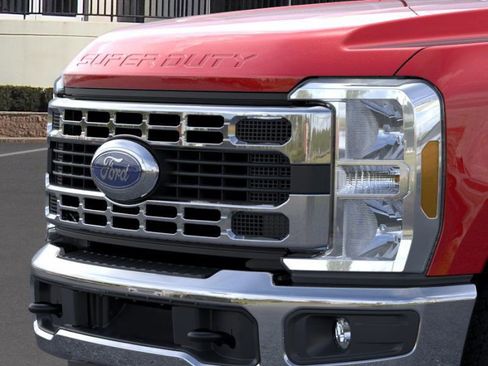 New 2026 Ford F250 XLT w/ FX4 Off-Road Package image 17