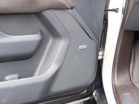 Used 2023 GMC Yukon Denali AWD/4WD image 15