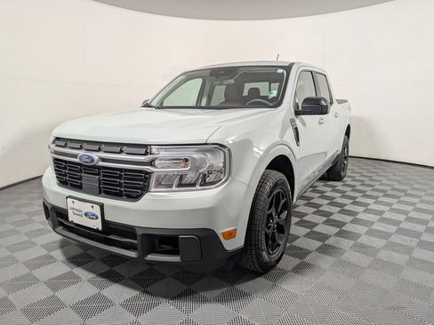 Certified 2024 Ford Maverick Lariat w/ FX4 Off-Road Package AWD/4WD image 4