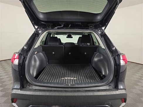 Used 2022 Toyota Corolla Cross LE image 16