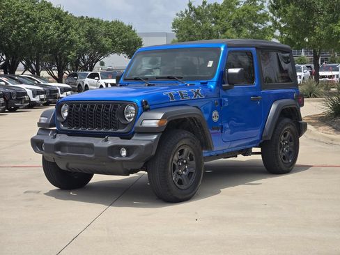 Used 2025 Jeep Wrangler Sport AWD/4WD image 2
