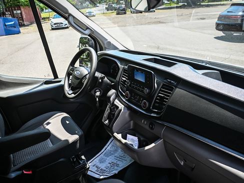 Used 2024 Ford Transit 350 XL RWD image 19