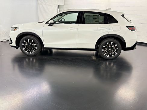 New 2026 Honda HR-V EX-L image 2