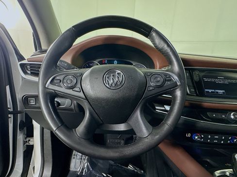 Used 2018 Buick Enclave Avenir w/ Avenir Technology Package FWD image 15